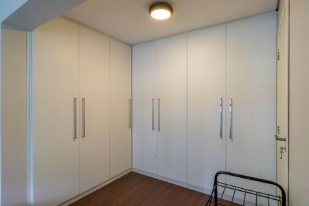 Apartamento à venda com 250m², 3 quartos e 3 vagas Apartamento à venda com 250m², 3 quartos e 3 vagasSuíte 1