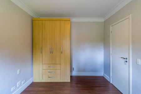 Apartamento à venda com 250m², 3 quartos e 3 vagas Apartamento à venda com 250m², 3 quartos e 3 vagasQuarto 2