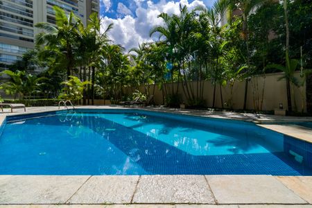 Apartamento à venda com 250m², 3 quartos e 3 vagas Apartamento à venda com 250m², 3 quartos e 3 vagasÁrea comum