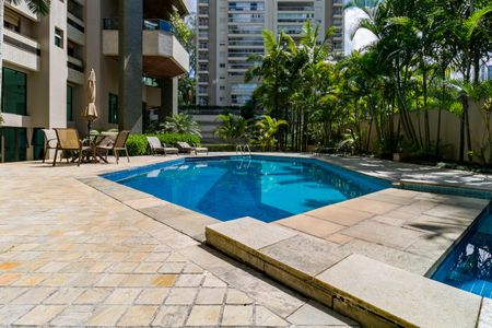 Apartamento à venda com 250m², 3 quartos e 3 vagas Apartamento à venda com 250m², 3 quartos e 3 vagasÁrea comum