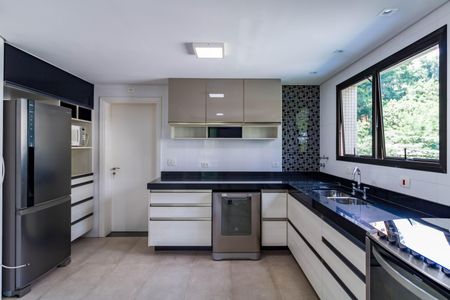Apartamento à venda com 250m², 3 quartos e 3 vagas Apartamento à venda com 250m², 3 quartos e 3 vagasCozinha