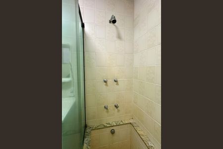 Apartamento à venda com 60m², 2 quartos e sem vaga Apartamento à venda com 60m², 2 quartos e sem vagaBanheiro