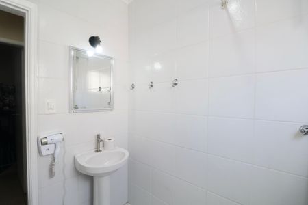 Apartamento para alugar com 234m², 3 quartos e 2 vagasBanheiro 1