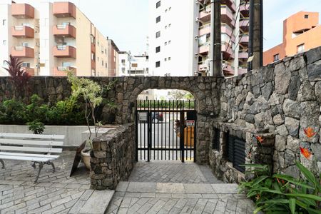 Apartamento para alugar com 234m², 3 quartos e 2 vagasFachada