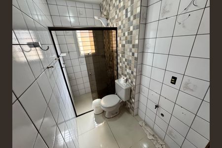 Casa para alugar com 100m², 4 quartos e 2 vagas Casa para alugar com 100m², 4 quartos e 2 vagasBanheiro 2