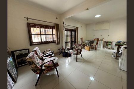 Casa para alugar com 100m², 4 quartos e 2 vagas Casa para alugar com 100m², 4 quartos e 2 vagasCozinha