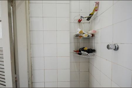 Apartamento à venda com 97m², 3 quartos e 1 vaga Apartamento à venda com 97m², 3 quartos e 1 vagaBanheiro de Serviço