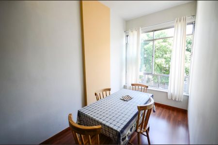 Apartamento à venda com 97m², 3 quartos e 1 vaga Apartamento à venda com 97m², 3 quartos e 1 vagaSala
