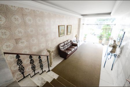 Apartamento à venda com 97m², 3 quartos e 1 vaga Apartamento à venda com 97m², 3 quartos e 1 vagaHall