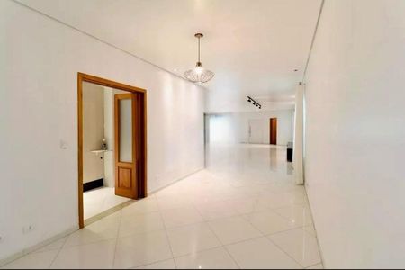 Casa de condomínio à venda com 529m², 4 quartos e 6 vagas Casa de condomínio à venda com 529m², 4 quartos e 6 vagasFoto 07