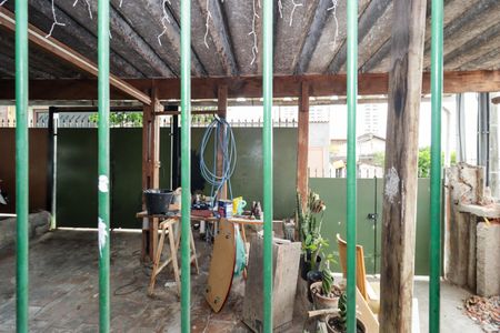 Casa à venda com 200m², 3 quartos e 3 vagas Casa à venda com 200m², 3 quartos e 3 vagasVista do Quarto 2