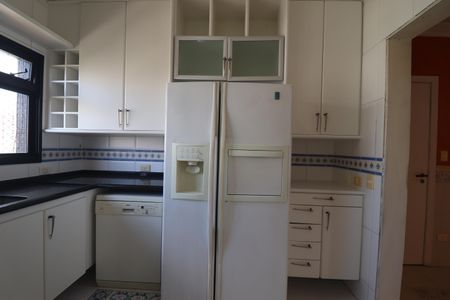 Apartamento à venda com 212m², 4 quartos e 3 vagasCozinha