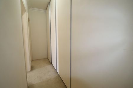 Apartamento à venda com 212m², 4 quartos e 3 vagasCorredor Quartos