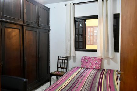 Casa à venda com 140m², 4 quartos e 2 vagas Casa à venda com 140m², 4 quartos e 2 vagasQuarto 1