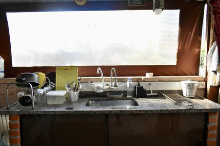Casa à venda com 140m², 4 quartos e 2 vagas Casa à venda com 140m², 4 quartos e 2 vagasÁrea gourmet