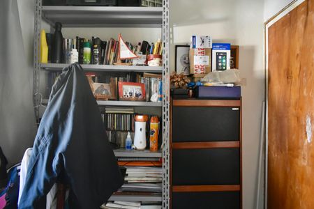 Casa à venda com 140m², 4 quartos e 2 vagas Casa à venda com 140m², 4 quartos e 2 vagasEscritório