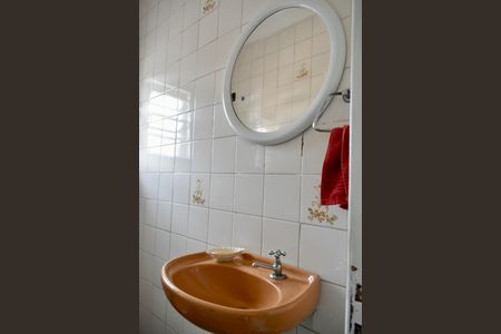 Casa à venda com 140m², 4 quartos e 2 vagas Casa à venda com 140m², 4 quartos e 2 vagasBanheiro Social 1