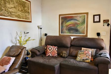 Casa à venda com 140m², 4 quartos e 2 vagas Casa à venda com 140m², 4 quartos e 2 vagasSala 2