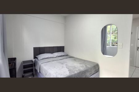 Suíte de apartamento para alugar com 1 quarto, 45m² em Estreito, Florianópolis