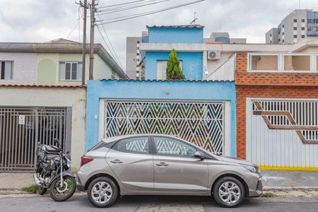 Casa à venda com 200m², 3 quartos e 2 vagasFachada