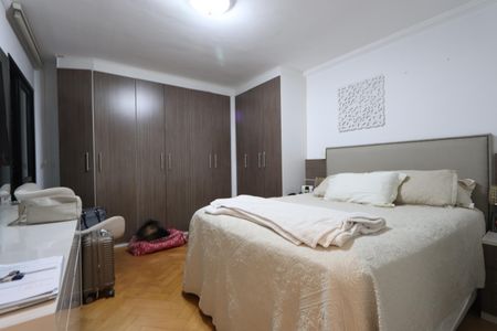 Apartamento à venda com 107m², 3 quartos e 2 vagasQuarto 
