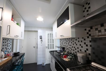 Apartamento à venda com 107m², 3 quartos e 2 vagasCozinha