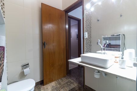 Casa à venda com 130m², 3 quartos e 3 vagas Casa à venda com 130m², 3 quartos e 3 vagasBanheiro 1