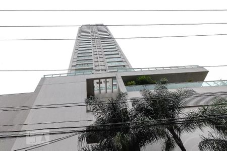 Apartamento à venda com 45m², 1 quarto e 1 vaga Apartamento à venda com 45m², 1 quarto e 1 vagaFachada