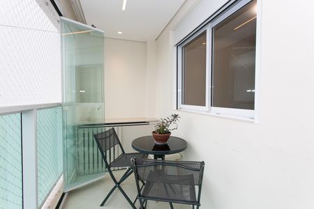 Apartamento à venda com 45m², 1 quarto e 1 vaga Apartamento à venda com 45m², 1 quarto e 1 vagaVaranda