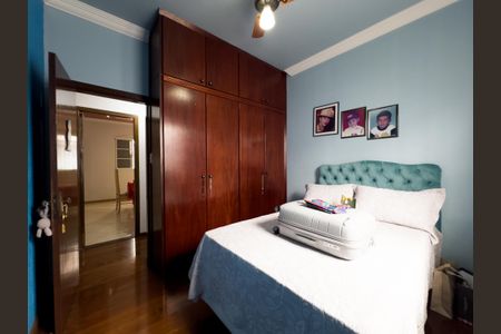 Casa à venda com 242m², 4 quartos e 4 vagasQuarto 2