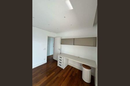 Apartamento à venda com 345m², 4 quartos e 5 vagas