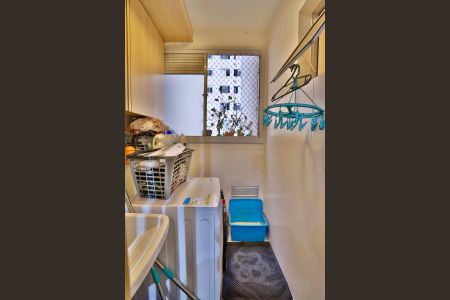 Apartamento à venda com 65m², 3 quartos e 1 vaga Apartamento à venda com 65m², 3 quartos e 1 vagaLavanderia