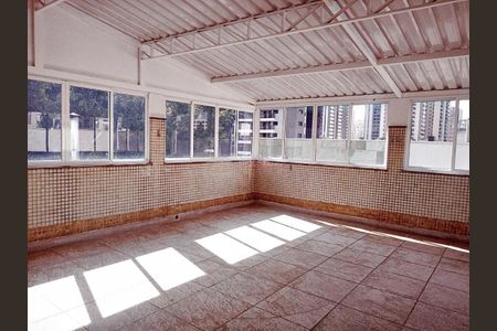 Casa à venda com 267m², 4 quartos e 6 vagas