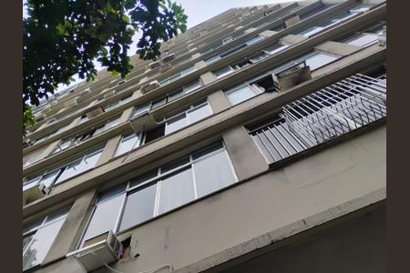 Apartamento à venda com 60m², 1 quarto e sem vagaFachada