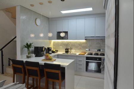 Casa à venda com 180m², 2 quartos e 2 vagasCozinha