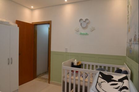 Casa à venda com 180m², 2 quartos e 2 vagasQuarto