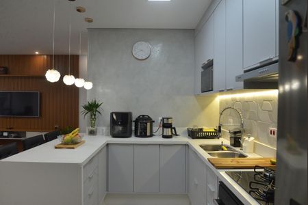 Casa à venda com 180m², 2 quartos e 2 vagasCozinha