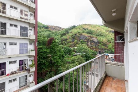 Apartamento à venda com 70m², 2 quartos e 1 vagaVaranda Quartos