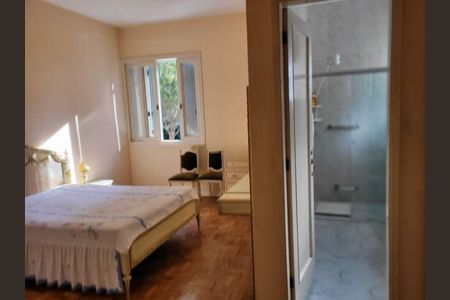 Casa de condomínio à venda com 360m², 2 quartos e 2 vagas