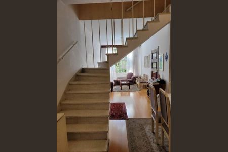 Casa de condomínio à venda com 360m², 2 quartos e 2 vagas