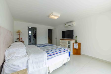 Casa de condomínio para alugar com 300m², 5 quartos e 3 vagas Casa de condomínio para alugar com 300m², 5 quartos e 3 vagasSuíte 1