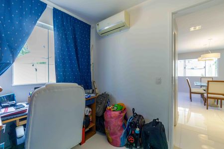 Casa de condomínio para alugar com 300m², 5 quartos e 3 vagas Casa de condomínio para alugar com 300m², 5 quartos e 3 vagasSuíte 5