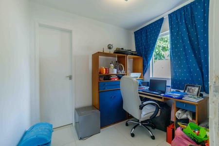 Casa de condomínio para alugar com 300m², 5 quartos e 3 vagas Casa de condomínio para alugar com 300m², 5 quartos e 3 vagasSuíte 5