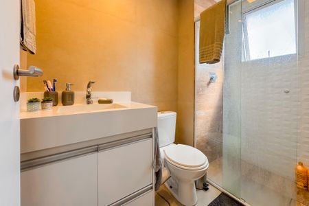 Apartamento à venda com 59m², 2 quartos e 1 vaga Apartamento à venda com 59m², 2 quartos e 1 vagaBanheiro da Suíte