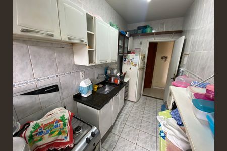 Apartamento à venda com 56m², 2 quartos e 1 vaga Apartamento à venda com 56m², 2 quartos e 1 vagaCozinha e Área de Serviço
