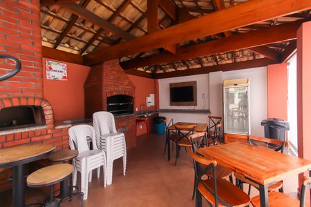 Apartamento à venda com 128m², 3 quartos e 3 vagas Apartamento à venda com 128m², 3 quartos e 3 vagasÁrea comum - Churrasqueira