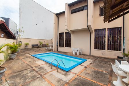 Casa à venda com 278m², 4 quartos e 4 vagasÁrea Externa