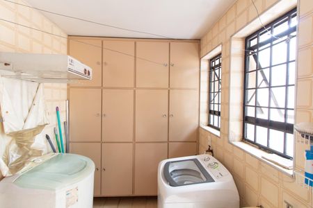 Casa à venda com 278m², 4 quartos e 4 vagasÁrea de Serviço