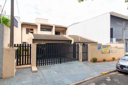 Casa à venda com 278m², 4 quartos e 4 vagasFachada - placa