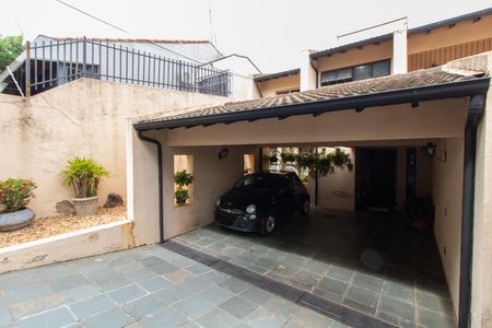 Casa à venda com 278m², 4 quartos e 4 vagasGaragem